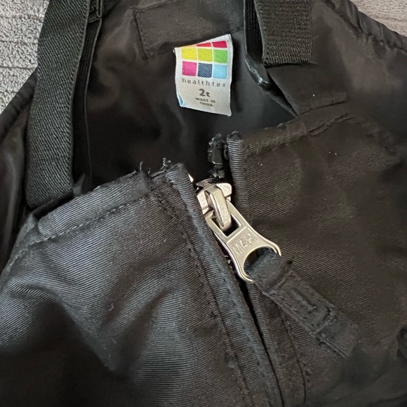 Healthtex Snow bib 2t unisex toddler. Black. Like new! - Picture 3 of 6